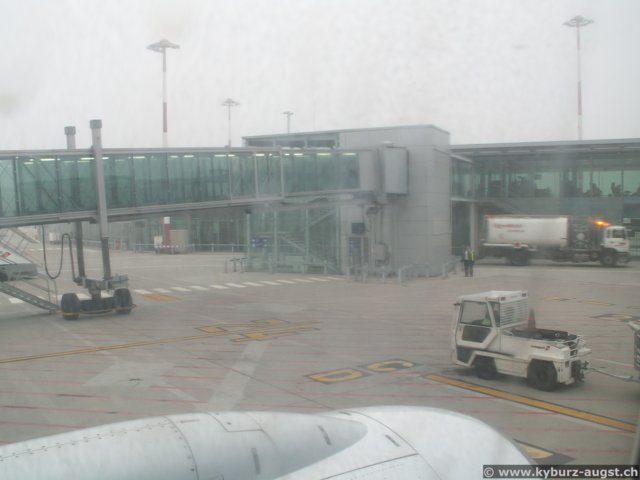 2006.10.14-hinreise-012.jpg