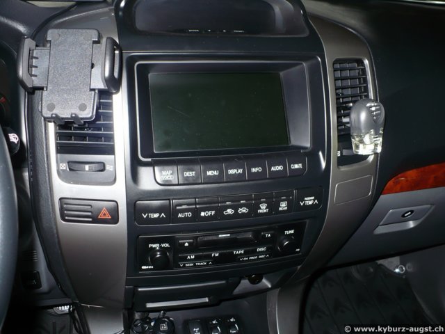 2009.08.02-toyotalandcruiser-10.jpg